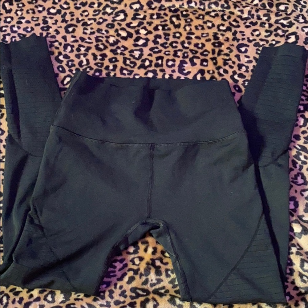 Alphalete leggings